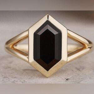 14k Gold Black Onyx Hexagonal Stone Ring